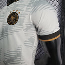 CAMISA VERSÃO PLAYER DA SELEÇÃO DA ALEMANHA 22/23 BRANCO